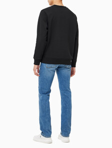 Buy 남성 레귤러핏 인스티튜셔널 로고 기모 스웻셔츠 in color CK BLACK
