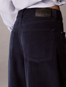 Buy 여성 코듀로이 와이드 레그 팬츠 in color DARK SAPPHIRE