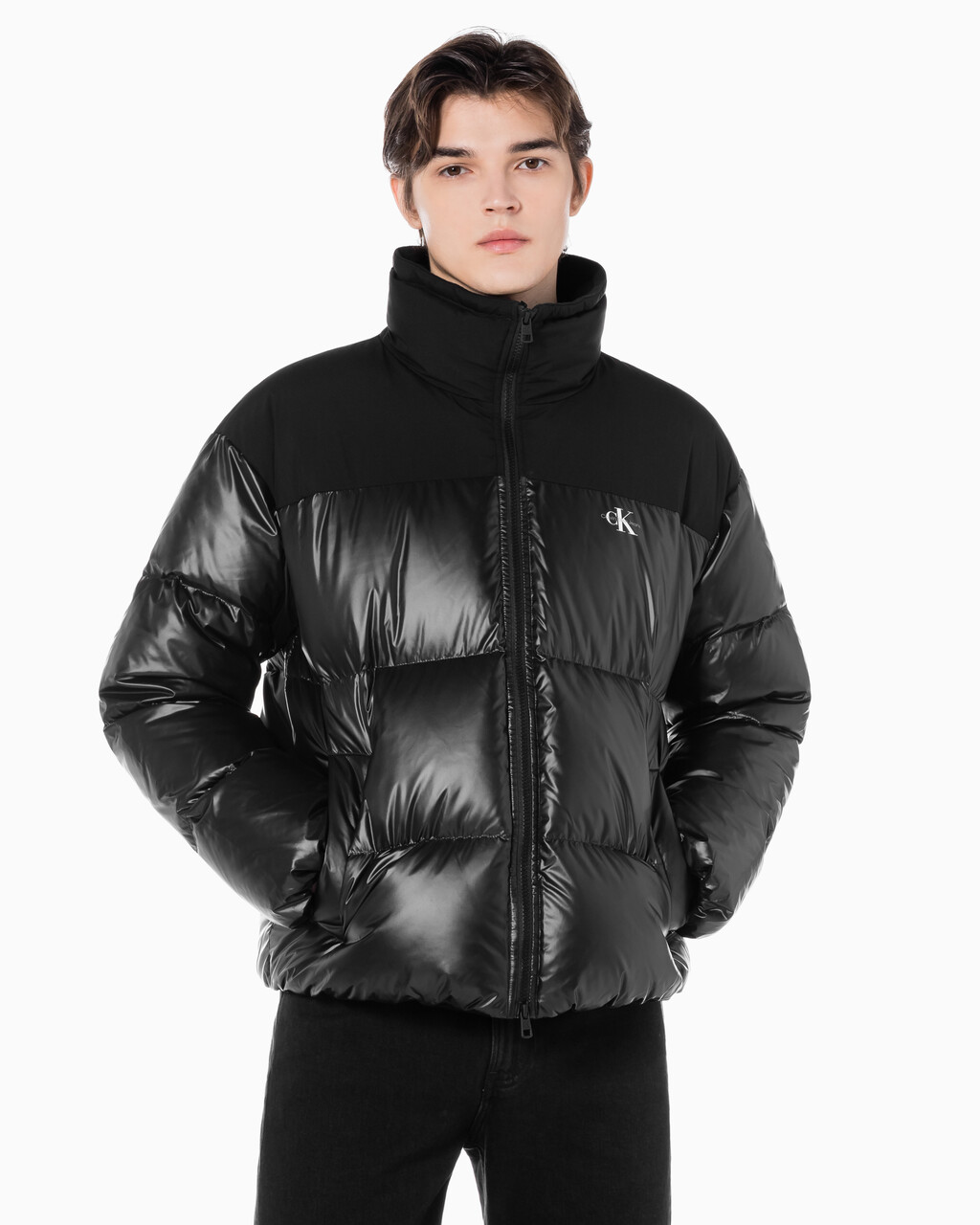 Buy 남녀공용 릴렉스 숏 블로킹 다운 푸퍼 in color CK BLACK
