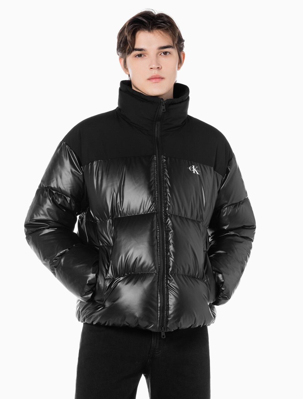 Buy 남녀공용 릴렉스 숏 블로킹 다운 푸퍼 in color CK BLACK