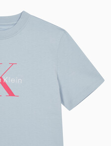 Buy 여성 히어로 모노그램 로고 반팔티셔츠 in color LIGHT BLUE