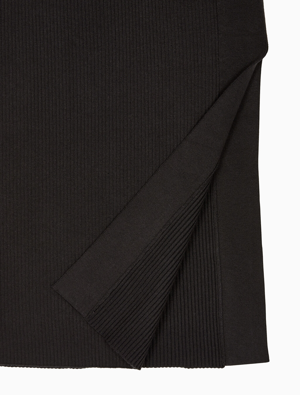 Buy 여성 우븐 라벨 스웨터 스커트 in color CK BLACK