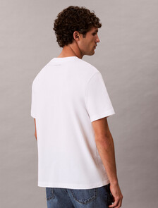 Buy 20S 마치 그래픽 시즈널 패션 레인지 티 in color BRIGHT WHITE