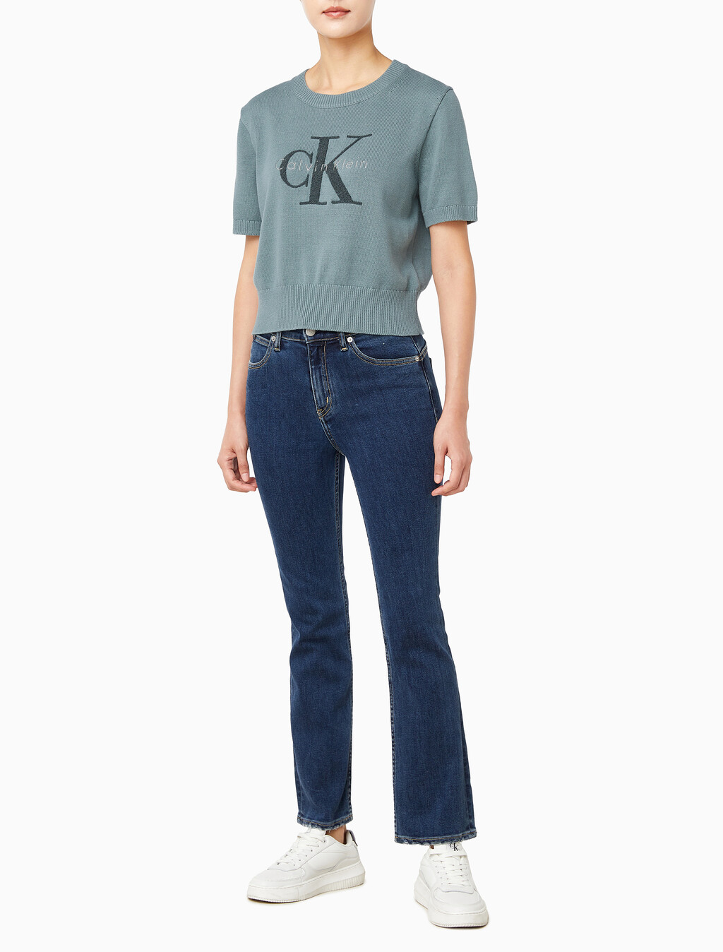 Buy 여성 청키 코튼 그래픽 풀오버 in color Mid Green