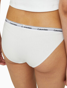 Buy 여성 모던로고 스트링 비키니 in color WHITE