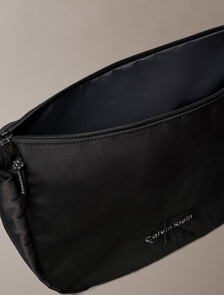 Buy 남성 볼드 로고 나일론 슬링 in color BLACK