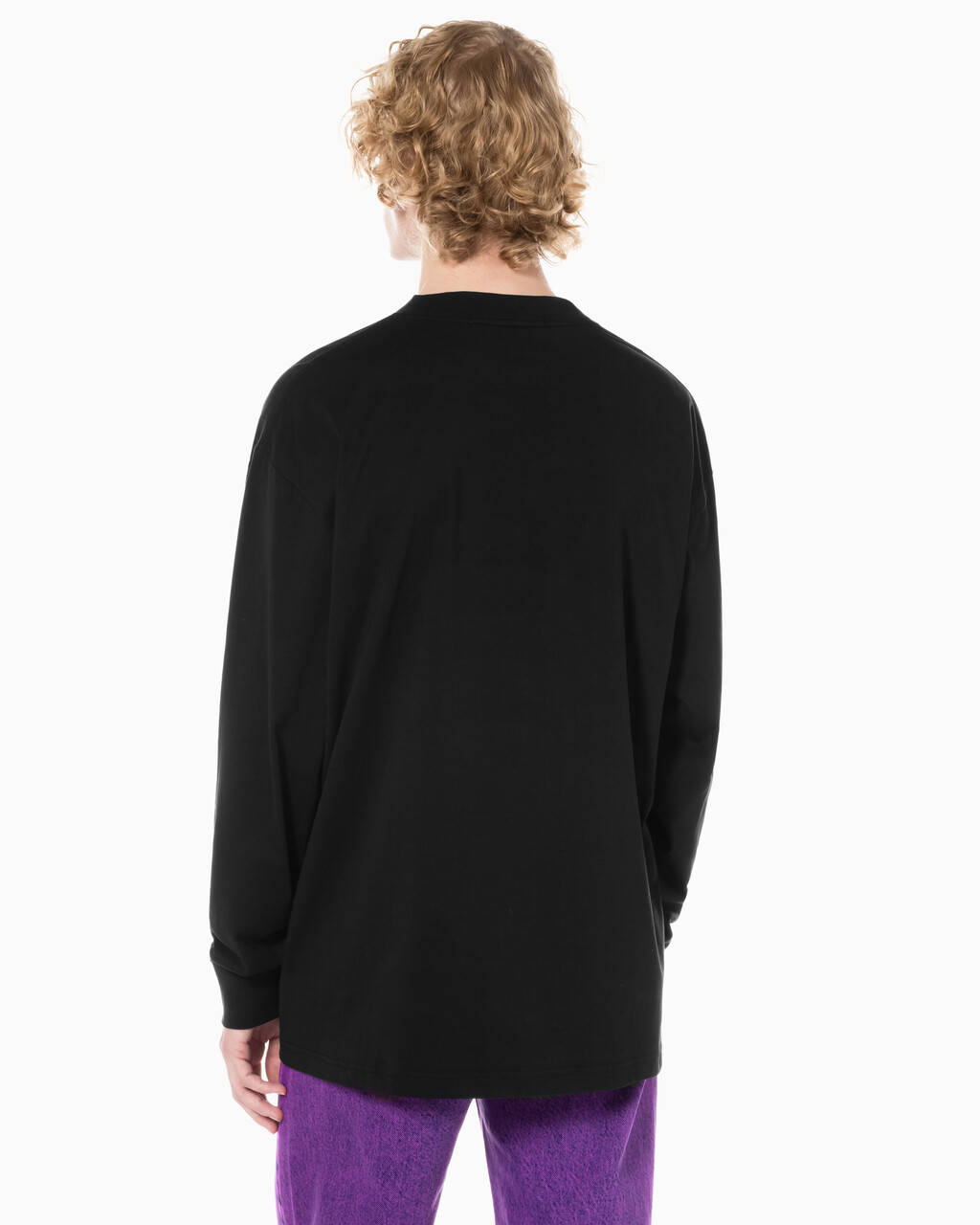 Buy 남성 하이퍼 리얼 랜드스케이프 긴팔 티셔츠 in color CK BLACK