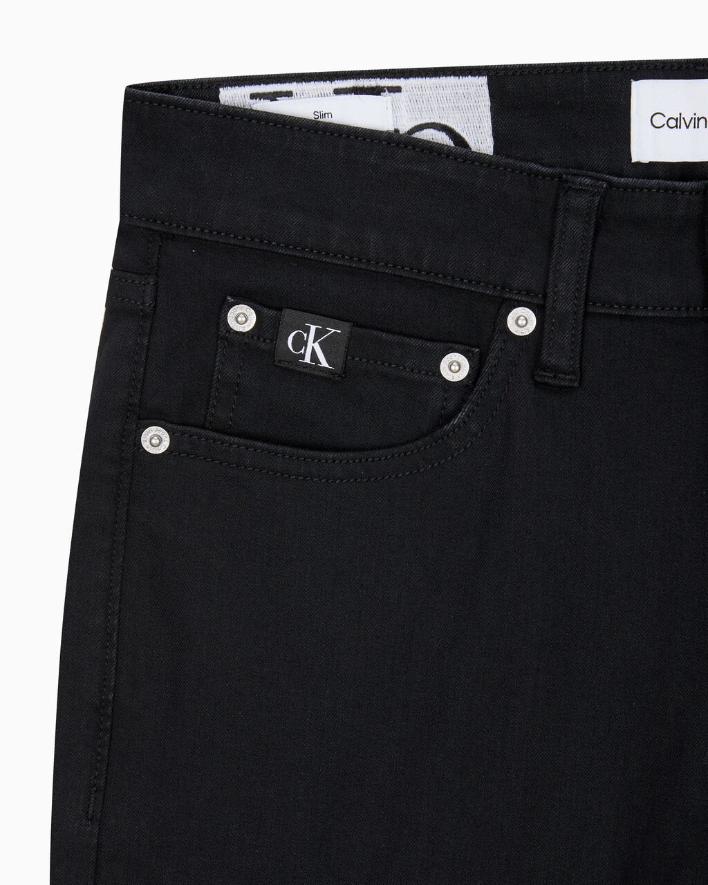 Buy 남성 슬림핏 린스 블랙 데님 in color WASHED BLACK LOGO LACE