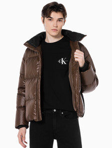 Buy 남녀공용 글로시 숏 푸퍼 in color DARK BROWN