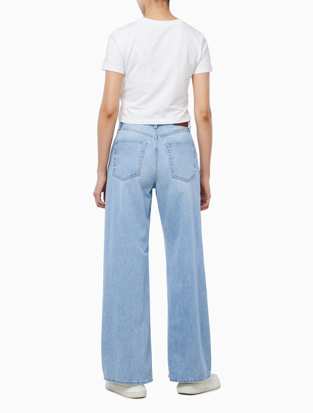 Buy 여성 와이드레그 에코 데님 in color Light Blue