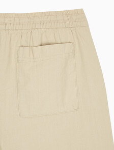 Buy 남성 텍스처드 코튼 쇼츠 in color PALE KHAKI