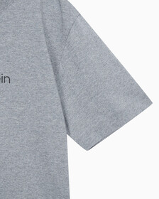 Buy 여성 릴렉스드 스탠다드로고 크루넥 반팔 티셔츠 in color MEDIUM GREY HEATHER