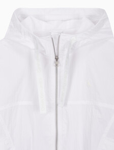 Buy 여성 패커블 윈드 브레이커 in color BRIGHT WHITE