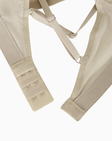 Buy 여성 퓨쳐 쉬프트 홀리데이 AF 브라렛 in color OXFORD TAN