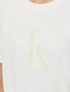 Buy 여성 청키 코튼 그래픽 풀오버 in color ANCIENT WHITE