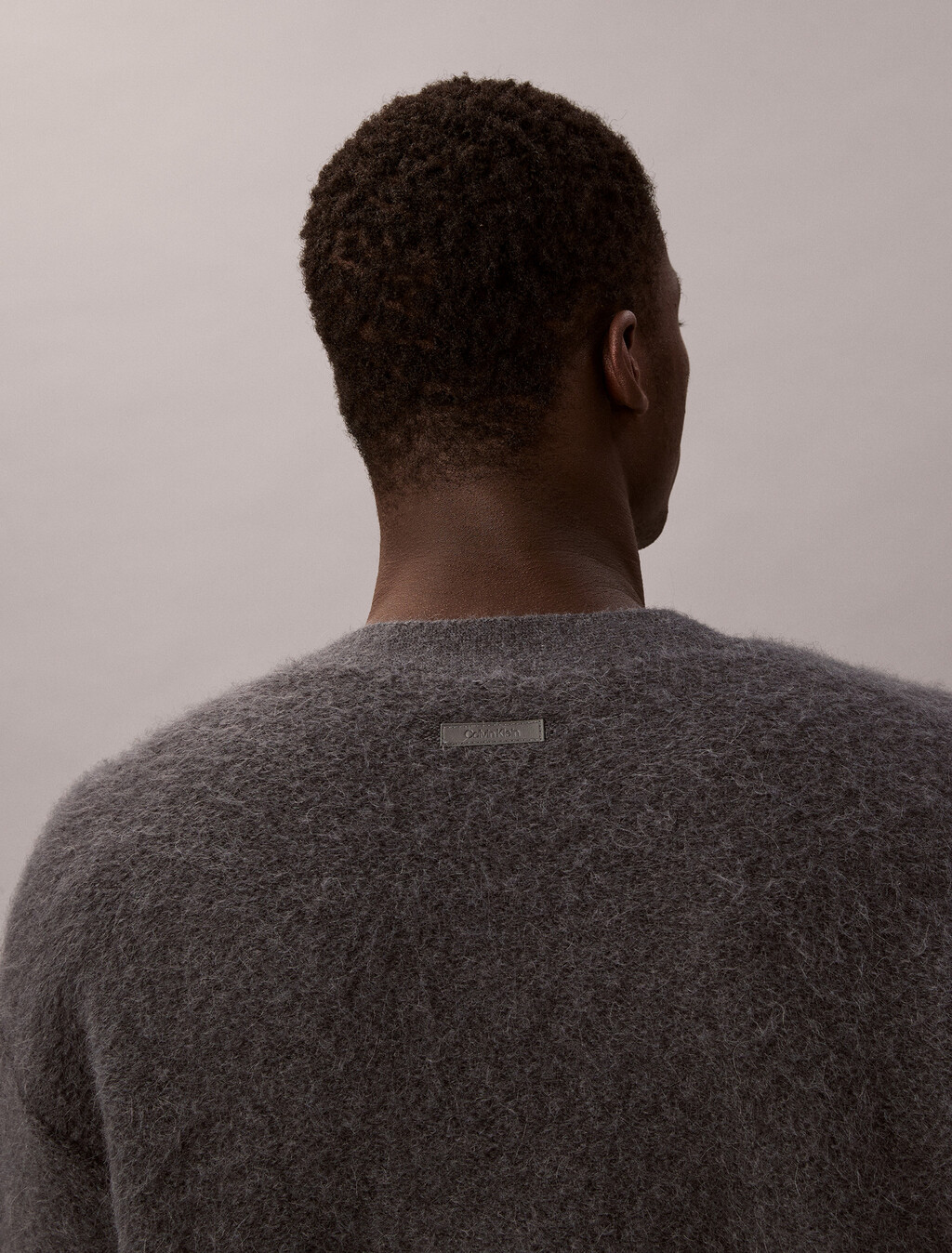 Buy 남성 브러시드 알파카 스웨터 가디건 in color Dark Blue