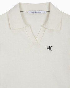 Buy 여성 브이넥 슬림 크롭 스웨터 in color WHITE