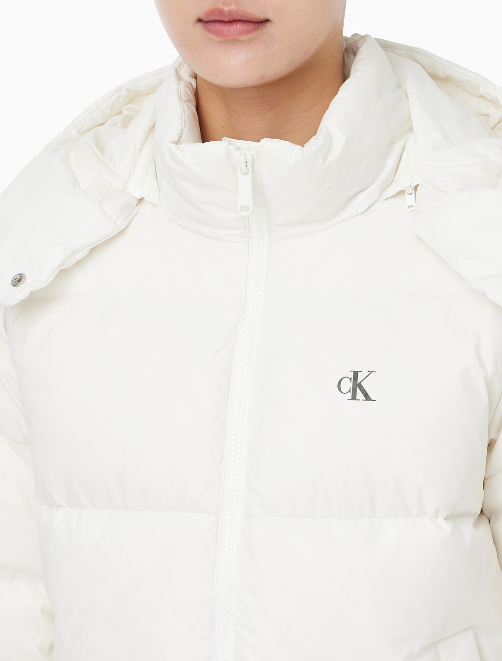 Buy 여성 에센셜 미드 웨잇 푸퍼 자켓 in color Ivory