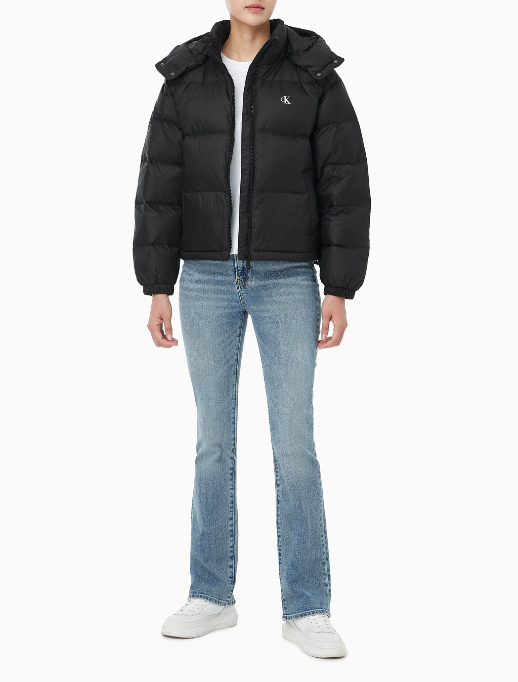 Buy 여성 에센셜 미드 웨잇 푸퍼 자켓 in color BLACK