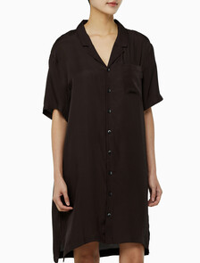 Buy 여성 퓨어쉰 숏 슬리브 나이트셔츠 in color BLACK