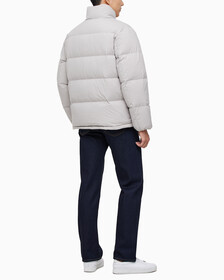 Buy 남성 레귤러핏 스탠드 카라 숏 다운 푸퍼 재킷 in color GREY
