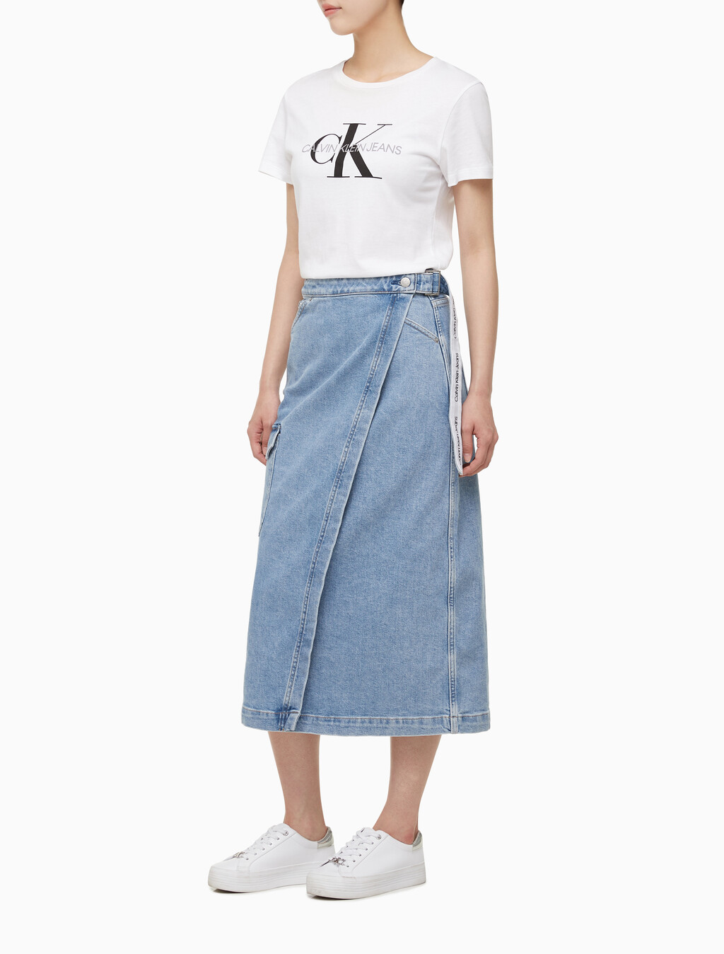 Buy 여성 맥시 데님 랩 스커트 in color CHALKY BLUE