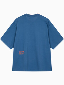Buy 남성 숏슬리브 플로랄 셰도우 크루넥 티 in color NAVY