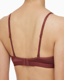 Buy 여성 폼투바디 러스터 트라이앵글 in color DARK BROWN