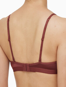 Buy 여성 폼투바디 러스터 트라이앵글 in color DARK BROWN