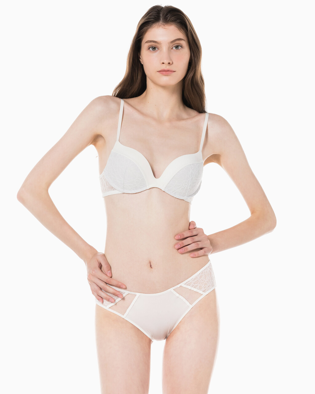 Buy 여성 CK 블랙 그래픽 레이스 AF 힙스터 팬티 in color VAPOROUS GRAY