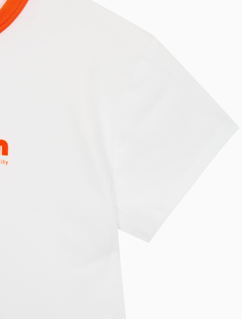 Buy 여성 레트로 로고 그래픽 티셔츠 in color BRILLIANT WHITE