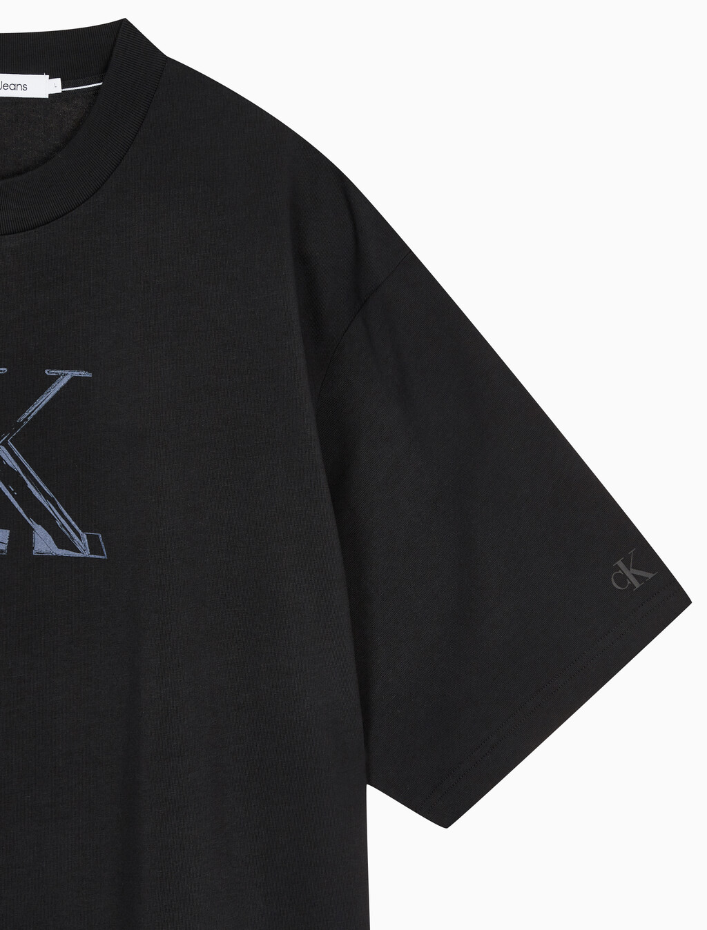 Buy 남성 릴렉스핏 스몰 로고 반팔 티셔츠 in color CK BLACK