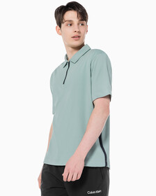 Buy 남성 리플렉티브 로고 레귤러 핏 기능성 집업 폴로 티셔츠 in color GREEN MILIEU