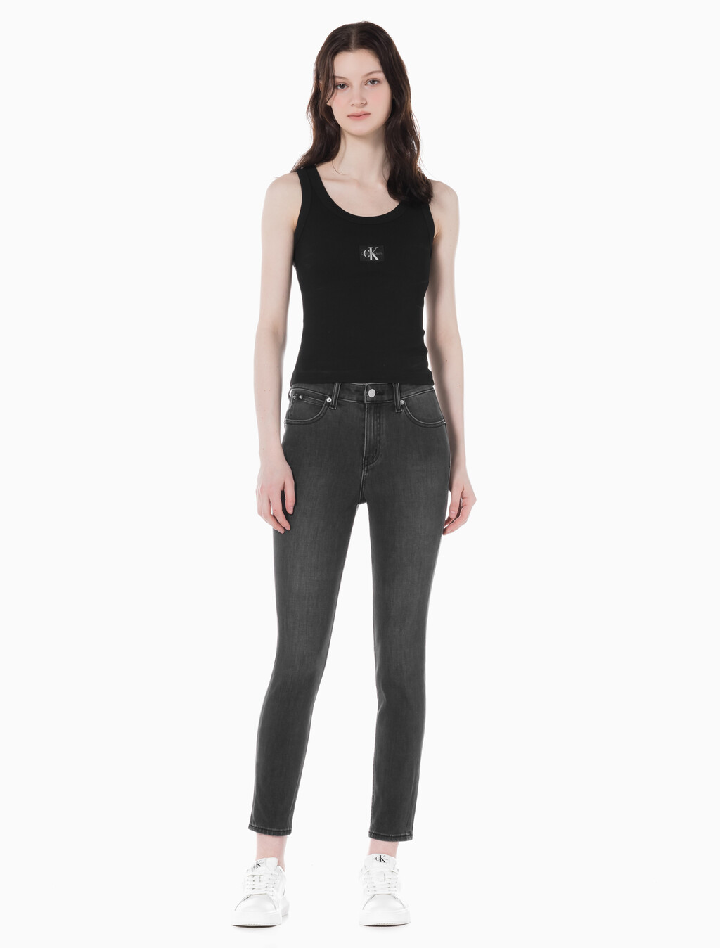 Buy 여성 하이라이즈 스키니핏 앵클 블랙 37.5 기능성 데님 in color WASHED BLACK LOGO LACE