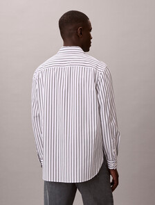 Buy 남성 스트라이프 워시드 팝플린 릴렉스 셔츠 in color BRILLIANT WHITE