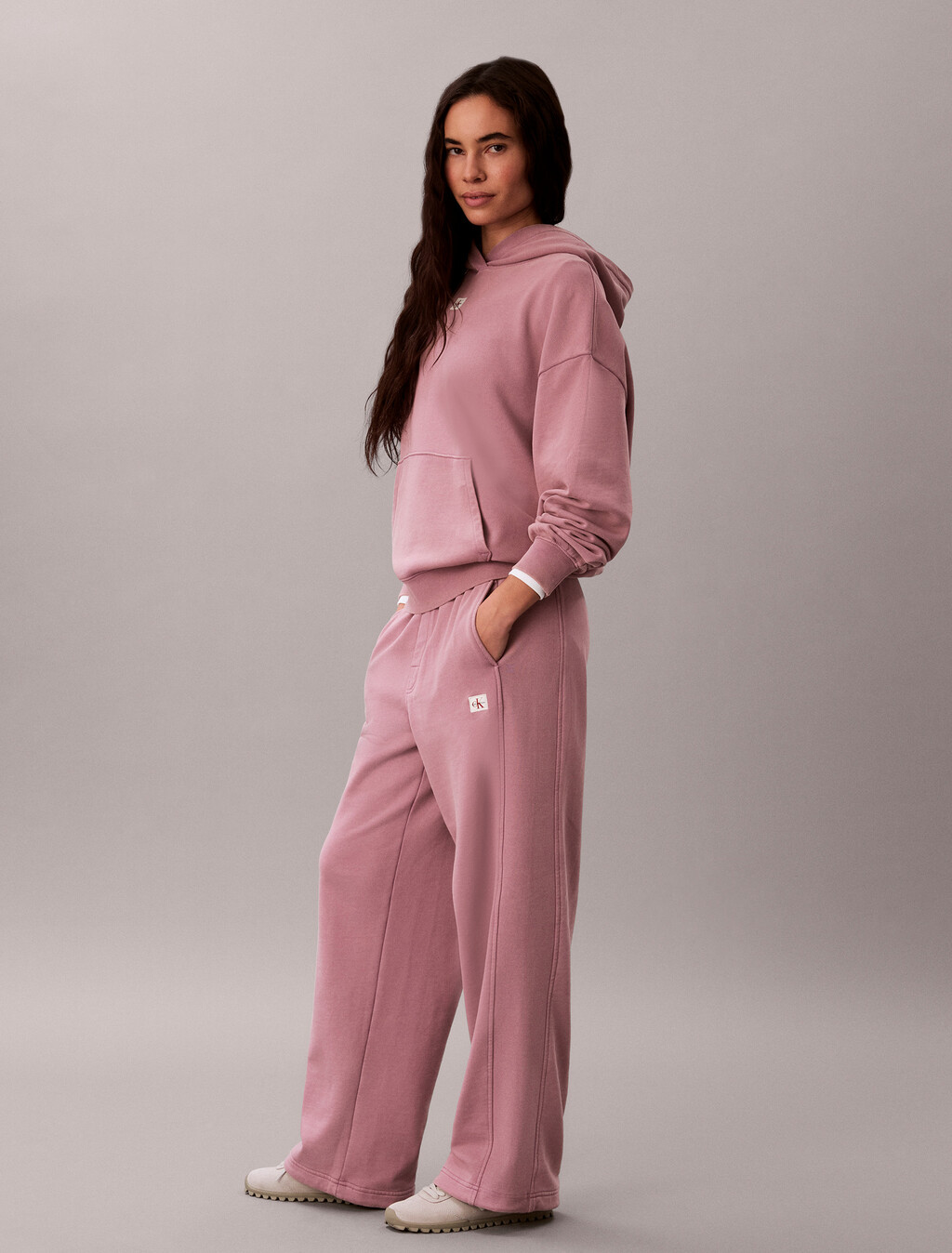 Buy 여성 우븐라벨 워시드 테리 후디 in color DUSKY ORCHID