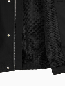 Buy 남성 릴렉스핏 패커블 후드 테크 자켓 in color CK BLACK