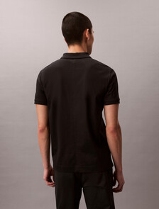 Buy 클래식 인터록 폴로 티 in color BLACK