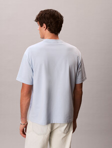 Buy 남성 16S 엘리베이티드 모노로고 티 in color Light blue