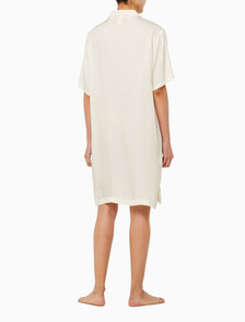 Buy 여성 퓨어쉰 숏 슬리브 나이트셔츠 in color IVORY