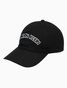 Buy 남녀공용 CKJ 뉴 타이틀케이스 로고 볼캡 in color BLACK