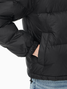 Buy 여성 에센셜 미드 웨잇 푸퍼 자켓 in color BLACK