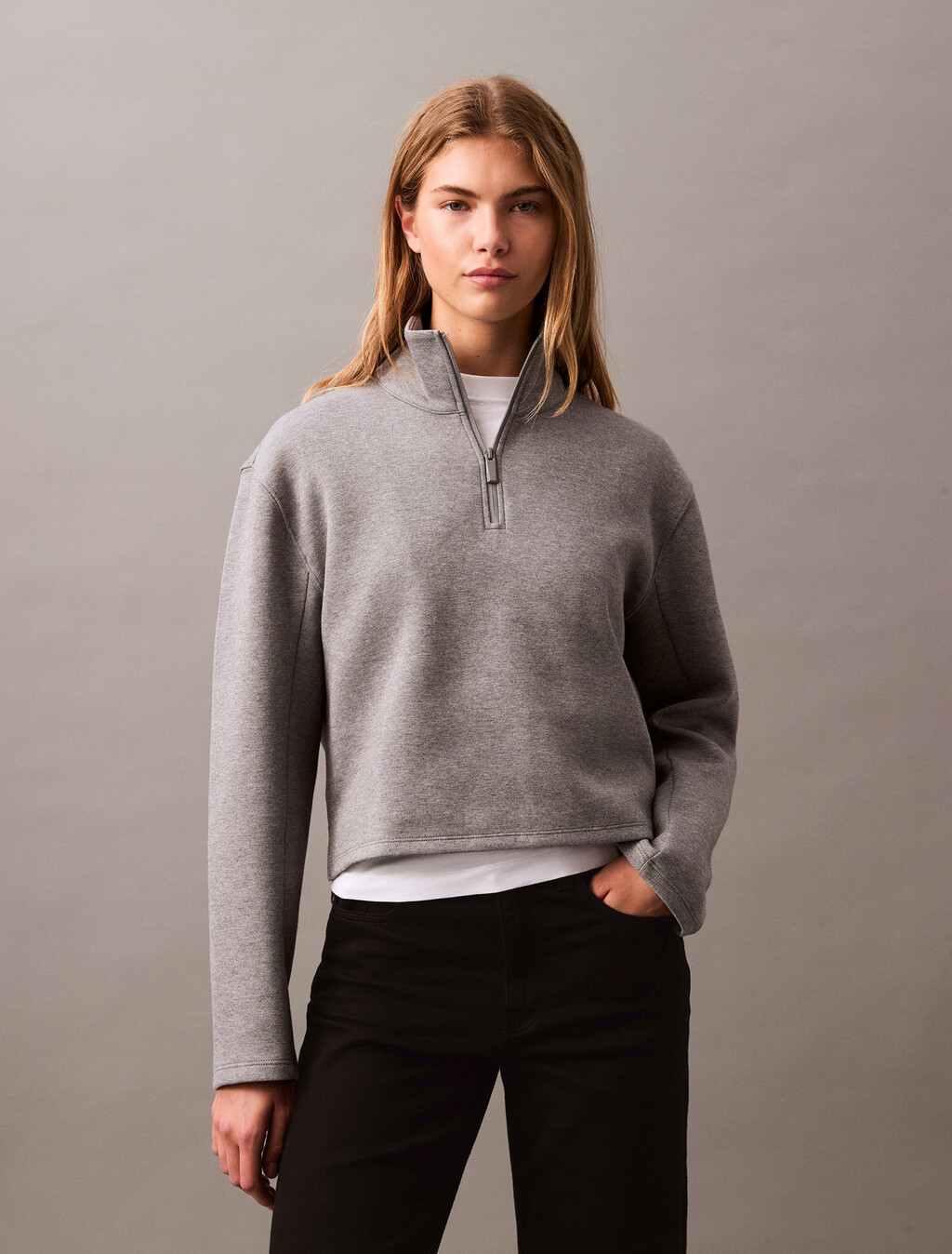 Buy 여성 롱슬리브 스페이서 하이넥 풀오버 in color MEDIUM GREY HEATHER