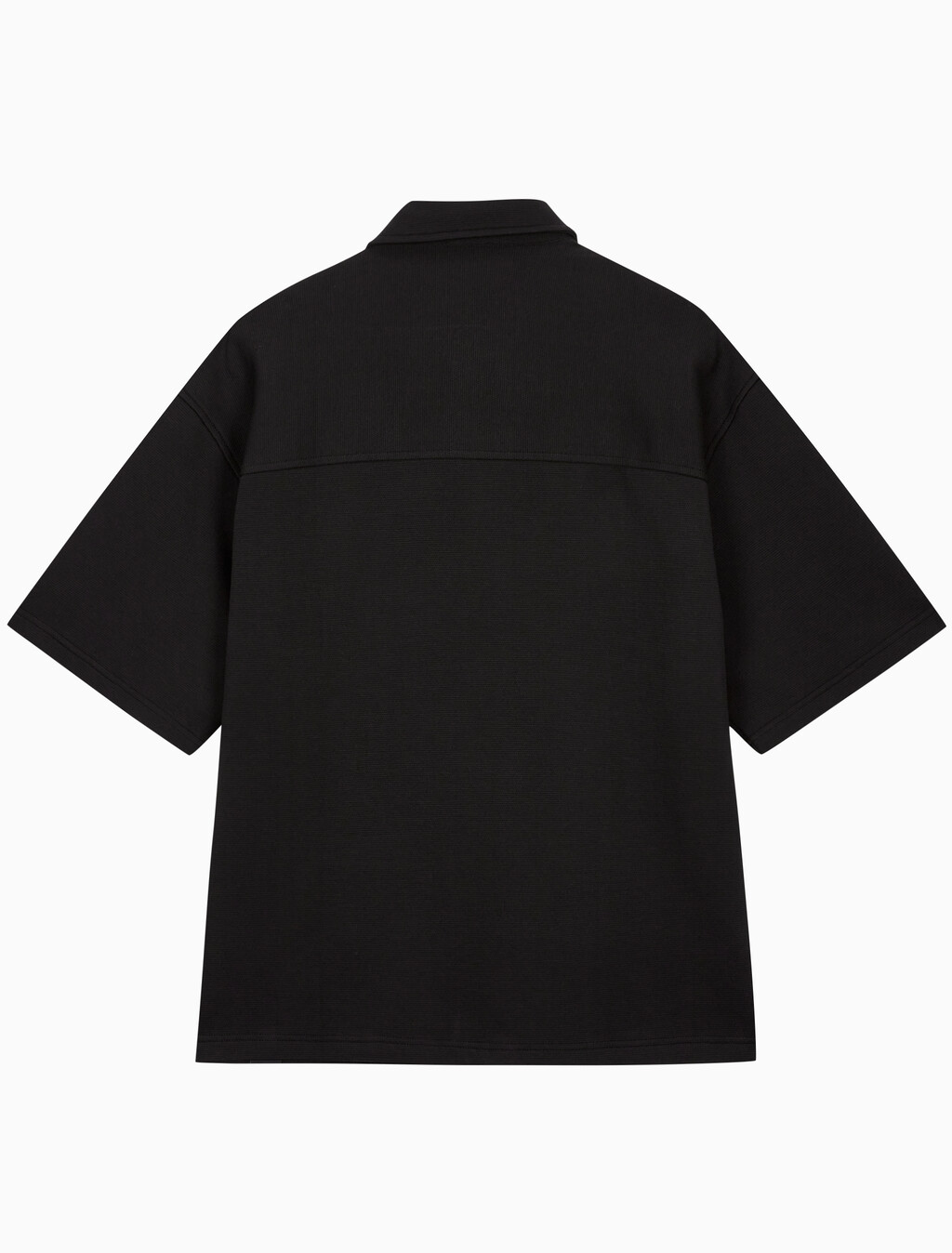 Buy 남성 릴렉스핏 텍스처 피케 반팔 오버 셔츠 in color BLACK