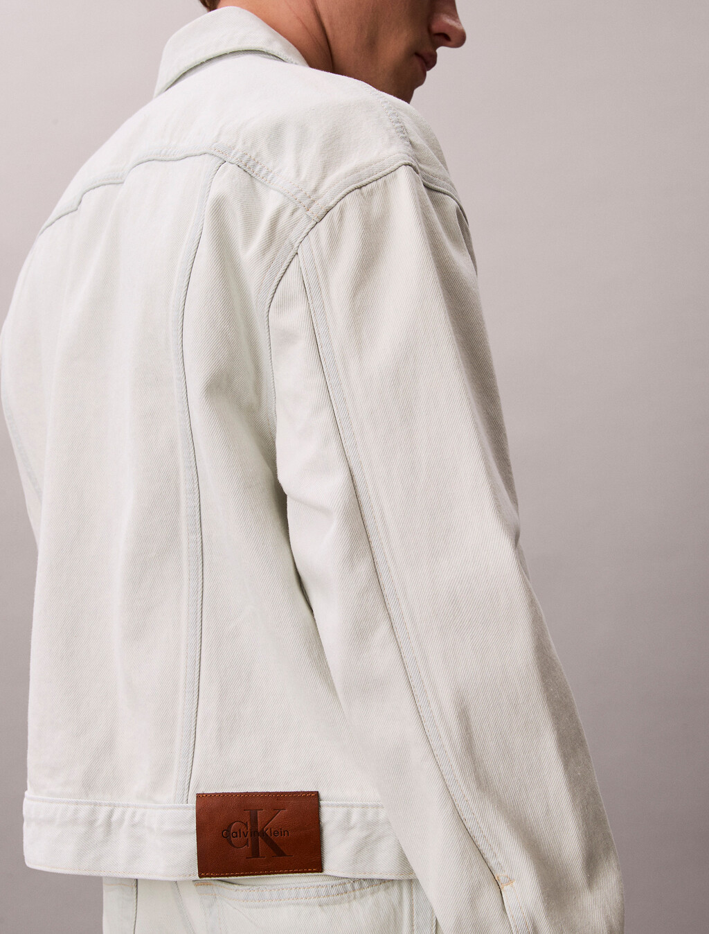 Buy 90S 트러커 자켓 in color White Blue