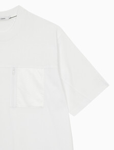 Buy 남성 릴렉스핏 기능성 포켓 반팔 티셔츠 in color BRIGHT WHITE