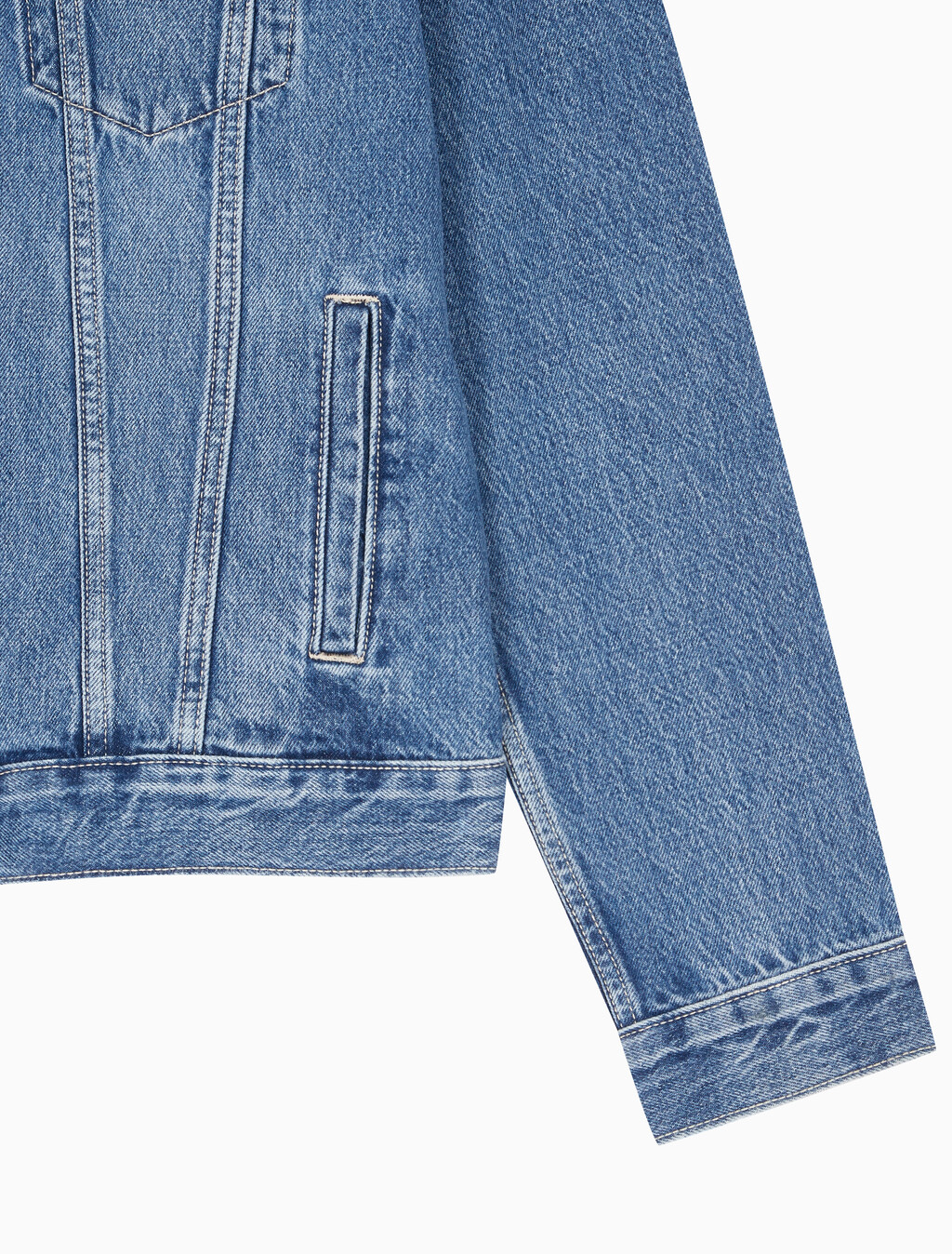 Buy 남성 클래식 틴티드 스톤워시 데님 자켓 in color STONE BLUE