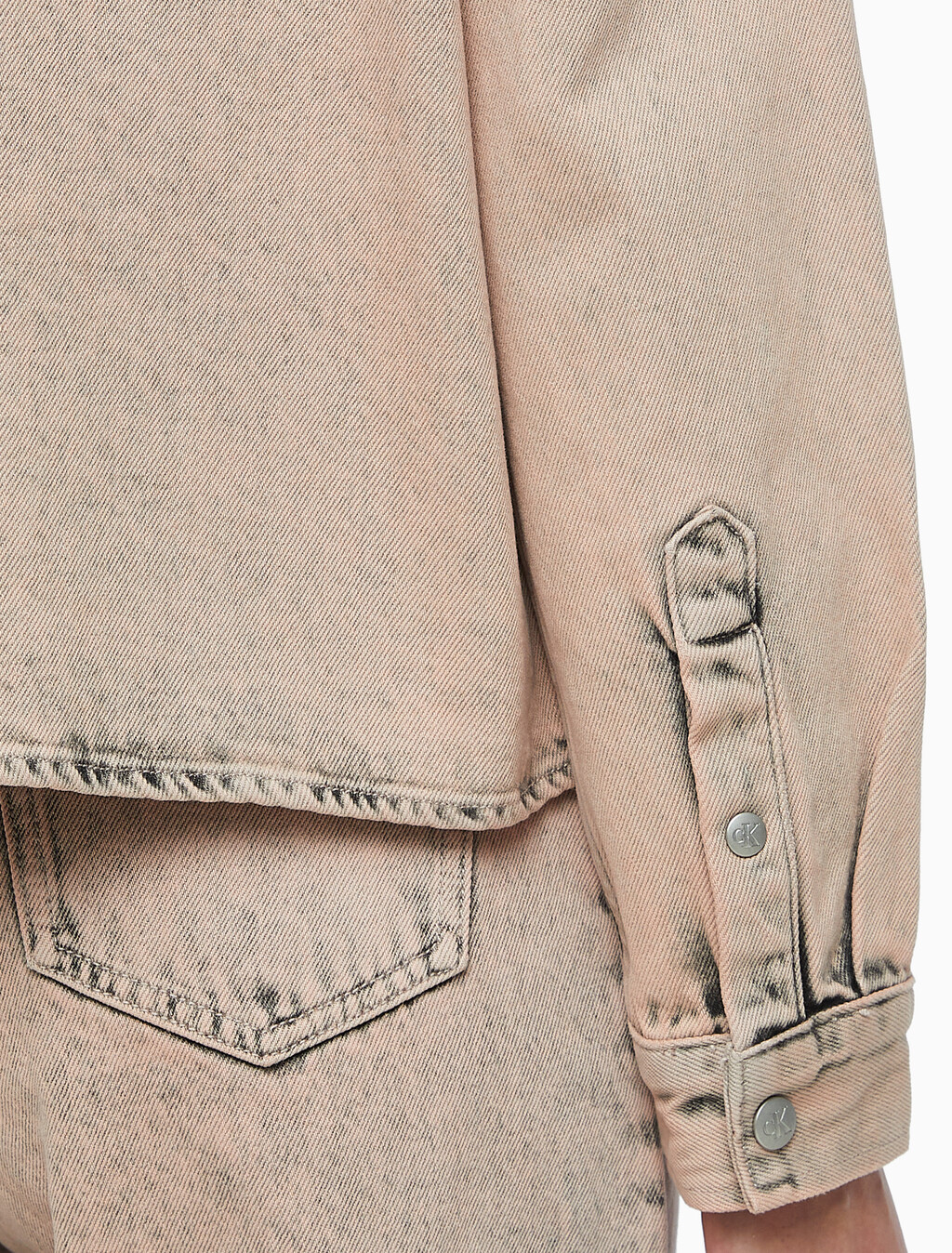 Buy 여성 슬림 데님 셔츠 in color MID BLUE BACK EMBRO