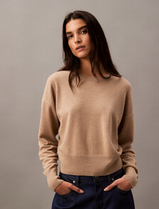 Buy 여성 롱슬리브 캐시미어 크루넥 스웨터 in color KHAKI