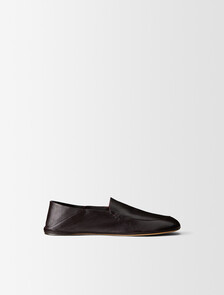 Buy VELA MAN - ART HORSE DEAN in color CURRANT